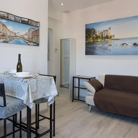 Apartment Free Netflix & Wifi Perla