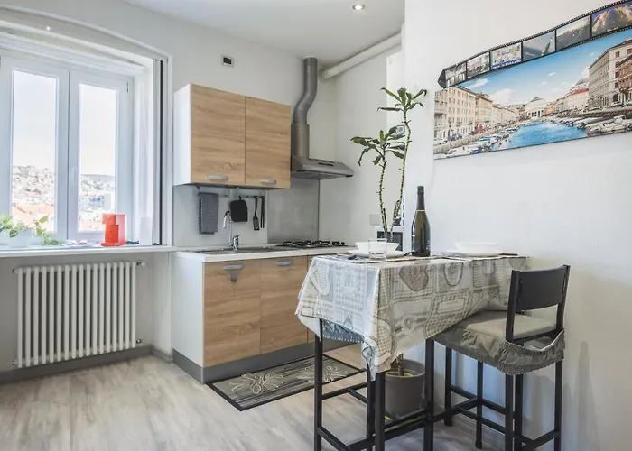 Free Netflix & Wifi Perla