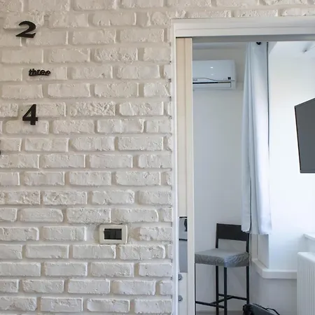 Free Netflix & Wifi Perla