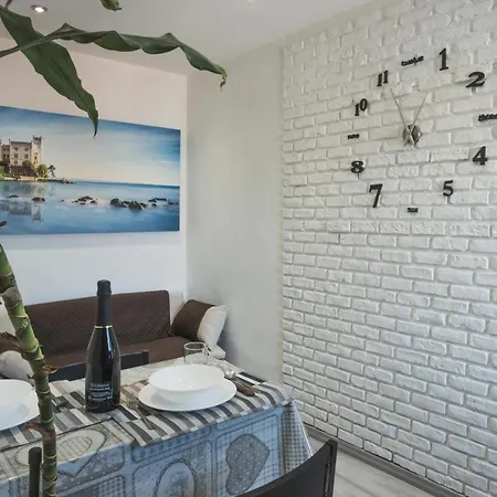 Free Netflix & Wifi Perla * トリエステ