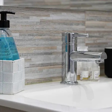 Free Netflix & Wifi Perla トリエステ