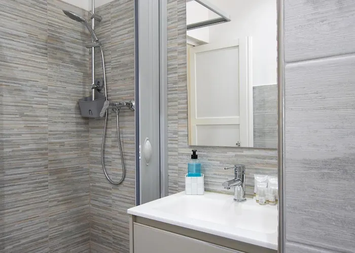 Free Netflix & Wifi Perla